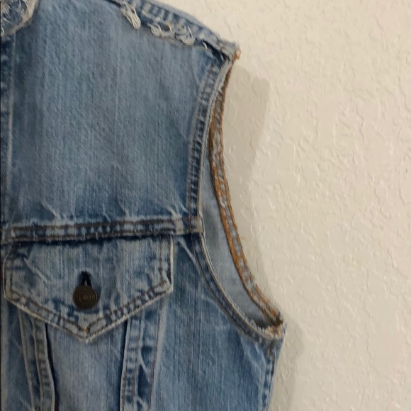 Sleeveless LÉVIS jean jacket no sizing - Picture 4 of 6
